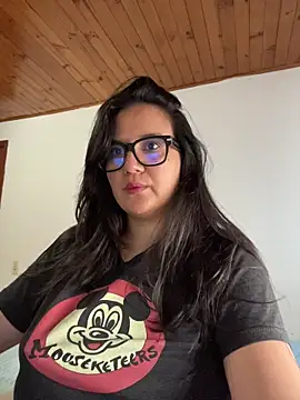 Snapshot of SWEETLILY18 chatting on 2, 7, 2026 SWEETLILY18 online show from 2, 7, 2026