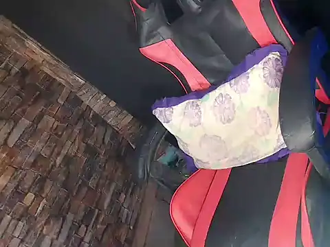 Snapshot of sexysassymirax chatting on 2, 2, 2025 sexysassymirax online show from 2, 2, 2025