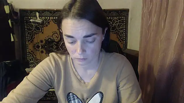 Snapshot of AlisaLaDiva chatting on 4, 10, 2025 AlisaLaDiva online show from 4, 10, 2025