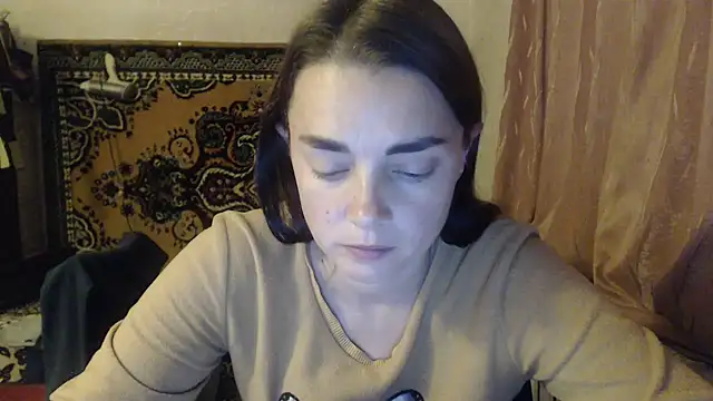 Snapshot of AlisaLaDiva chatting on 7, 10, 2025 AlisaLaDiva online show from 7, 10, 2025