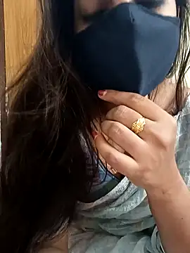 Snapshot of yoursana- chatting on 5, 1, 2025 yoursana- online show from 5, 1, 2025