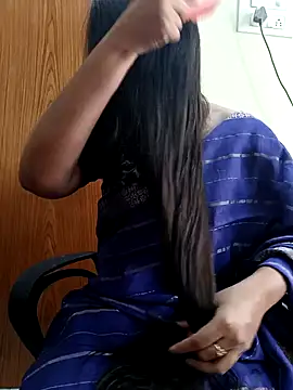 Snapshot of yoursana- chatting on 8, 1, 2025 yoursana- online show from 8, 1, 2025