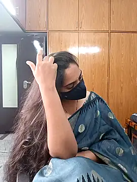 Snapshot of yoursana- chatting on 1, 2, 2025 yoursana- online show from 1, 2, 2025