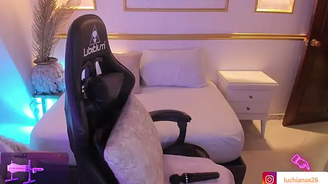 lucy26  online show from 6, 3, 2025