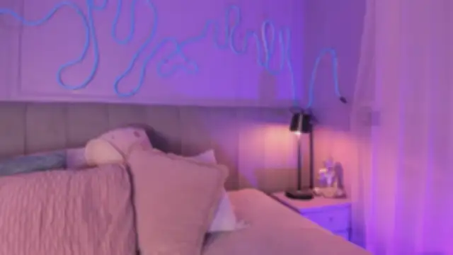 Sofly s online show from 17, 12, 2025