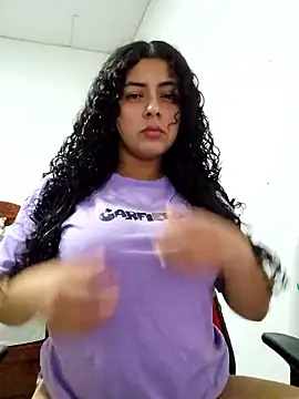 Snapshot of Mary_pinkish chatting on 7, 10, 2025 Mary pinkish online show from 7, 10, 2025