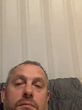 Snapshot of GHsveter chatting on 12, 9, 2025 GHsveter online show from 12, 9, 2025