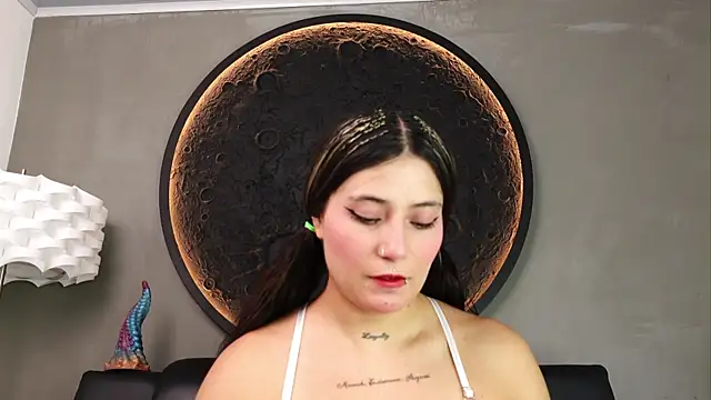 miss sharlotte18 online show from 31, 7, 2026