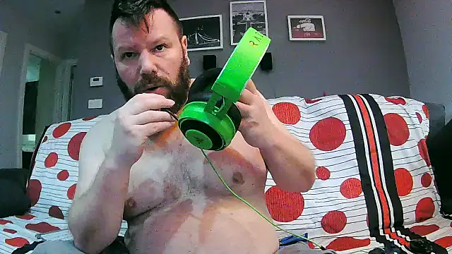 Snapshot of txan9876 chatting on 3, 1, 2025 txan9876 online show from 3, 1, 2025