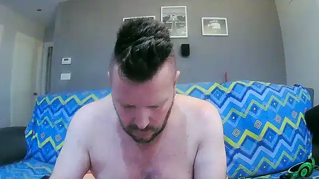 Snapshot of txan9876 chatting on 14, 9, 2025 txan9876 online show from 14, 9, 2025