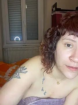 callmelouve online show from 25, 2, 2025