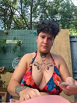 callmelouve online show from 5, 7, 2026