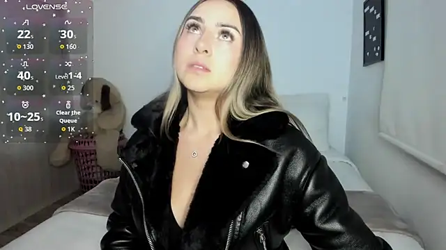 Snapshot of sophi_mooreno chatting on 5, 4, 2026 sophi mooreno online show from 5, 4, 2026