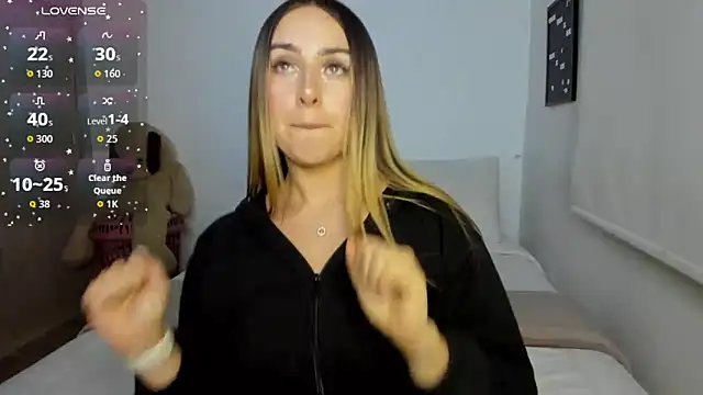 Snapshot of sophi_mooreno chatting on 21, 4, 2026 sophi mooreno online show from 21, 4, 2026