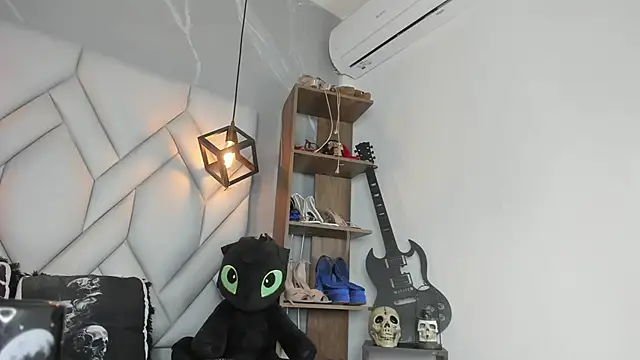 MirandaHaguen online show from 22, 3, 2025