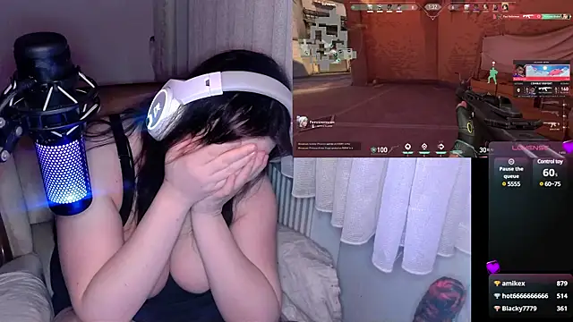 Snapshot of Lia-Bloom chatting on 14, 12, 2024 Lia-Bloom online show from 14, 12, 2024