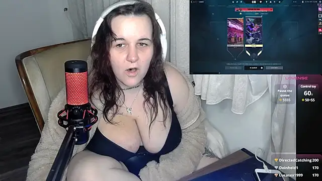 Snapshot of Lia-Bloom chatting on 24, 12, 2024 Lia-Bloom online show from 24, 12, 2024