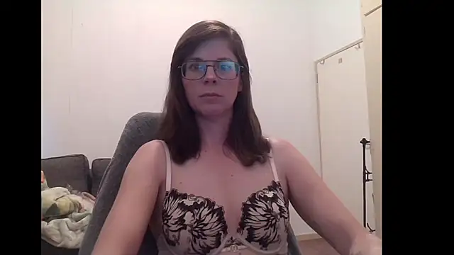 SavannaGirly online show from 5, 2, 2026