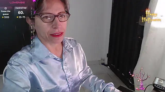 Chayla Ruiz online show from 15, 11, 2025