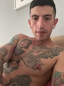 wethkisses online show from 4, 10, 2025