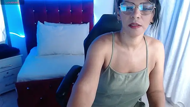 Wanda Milf online show from 21, 10, 2025