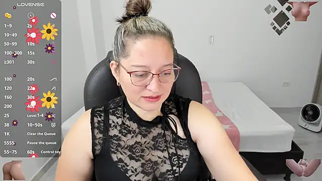 alejandra milf  online show from 8, 3, 2025