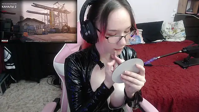 Maya Viola online show from 26, 2, 2025