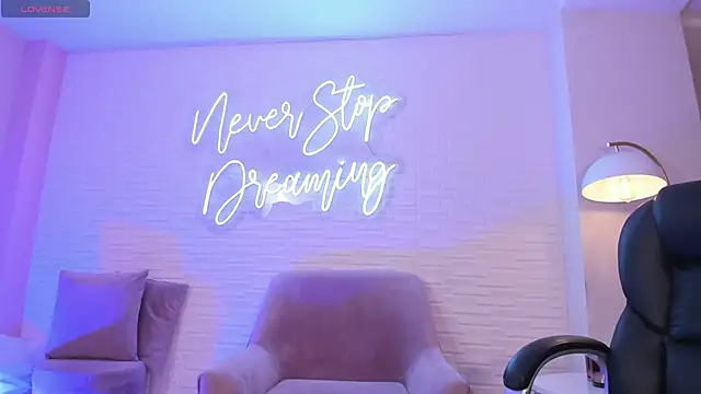 Snapshot of JadeEvansX chatting on 23, 1, 2025 JadeEvansX online show from 23, 1, 2025