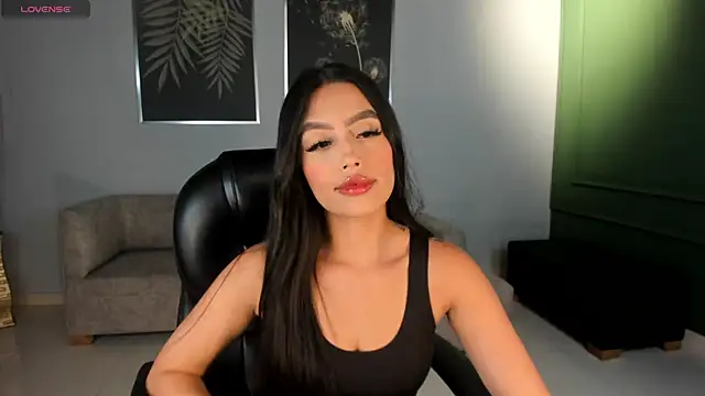 Snapshot of JadeEvansX chatting on 10, 3, 2025 JadeEvansX online show from 10, 3, 2025