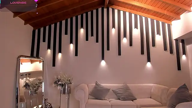 MaryLewis  online show from 15, 3, 2025