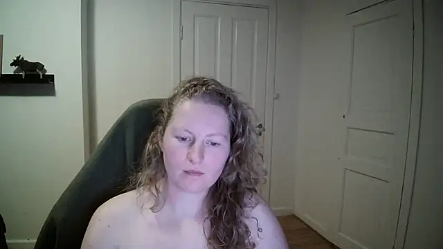 Girlnina-1995 online show from 5, 12, 2024