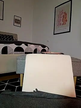 AryaSummersReal online show from 6, 11, 2025