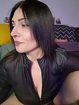 AryaSummersReal online show from 3, 5, 2026