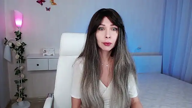 wendifoste online show from 6, 12, 2024