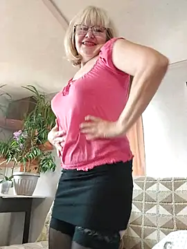 IrmaRose online show from 14, 10, 2025