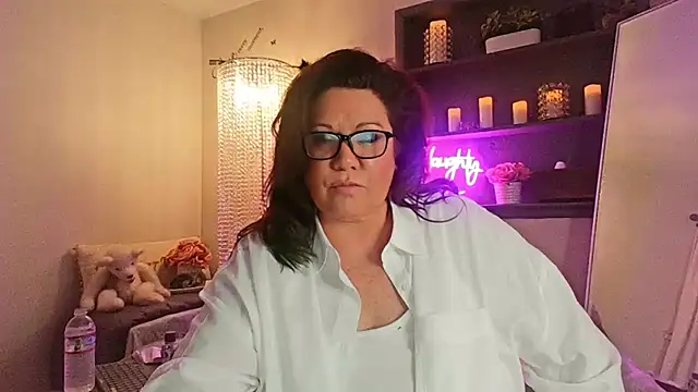 Snapshot of suckmybig_titties chatting on 1, 2, 2025 suckmybig titties online show from 1, 2, 2025