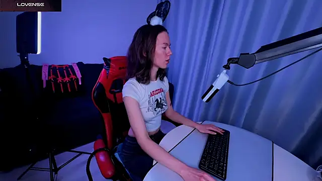 DivineBite online show from 12, 2, 2025