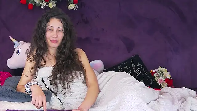 Snapshot of Jayllene chatting on 17, 12, 2025 Jayllene online show from 17, 12, 2025