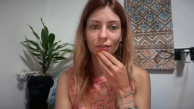 Snapshot of karo123421 chatting on 3, 7, 2026 karo123421 online show from 3, 7, 2026