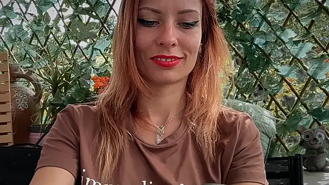 Snapshot of karo123421 chatting on 7, 7, 2026 karo123421 online show from 7, 7, 2026