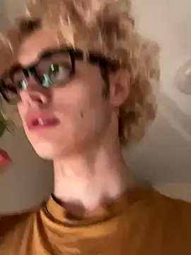 Snapshot of Herman_Elfi chatting on 23, 10, 2025 Herman Elfi online show from 23, 10, 2025