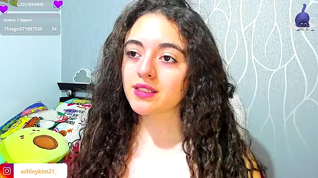 Snapshot of AshleyKim_ chatting on 10, 11, 2025 AshleyKim online show from 10, 11, 2025