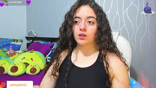 Snapshot of AshleyKim_ chatting on 1, 12, 2025 AshleyKim online show from 1, 12, 2025