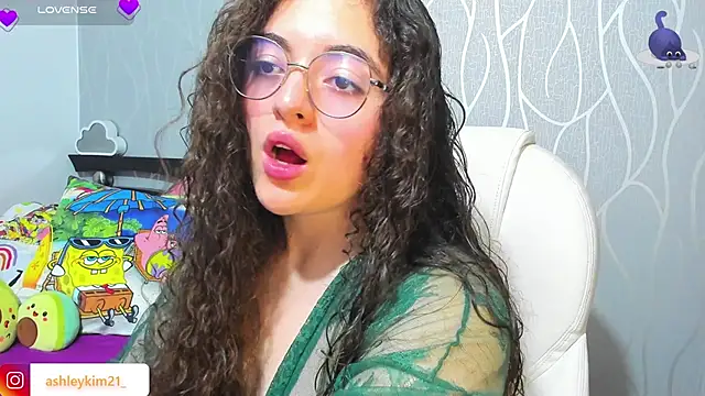 Snapshot of AshleyKim_ chatting on 8, 2, 2026 AshleyKim online show from 8, 2, 2026