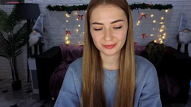 Snapshot of Adelyna_Bird chatting on 29, 12, 2024 Adelyna Bird online show from 29, 12, 2024