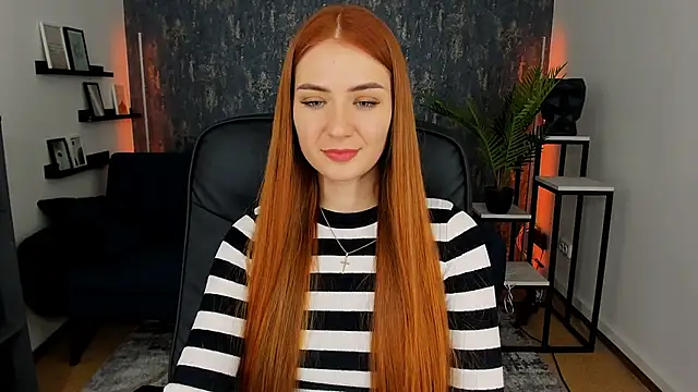 Snapshot of Adelyna_Bird chatting on 13, 1, 2025 Adelyna Bird online show from 13, 1, 2025