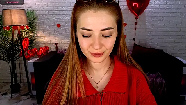 Snapshot of Adelyna_Bird chatting on 14, 2, 2025 Adelyna Bird online show from 14, 2, 2025