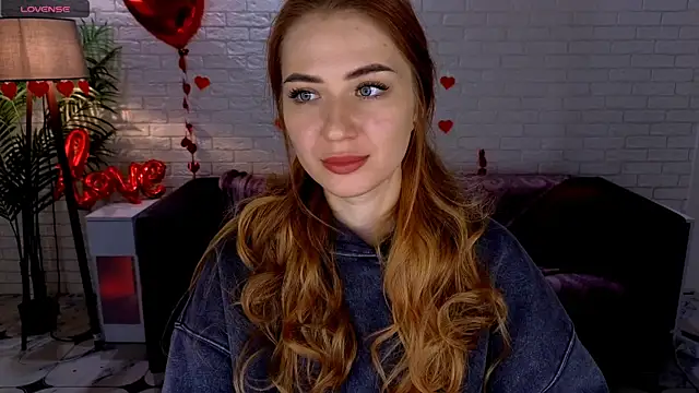 Snapshot of Adelyna_Bird chatting on 16, 2, 2025 Adelyna Bird online show from 16, 2, 2025