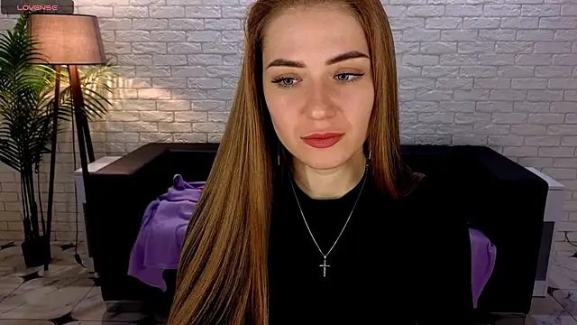 Snapshot of Adelyna_Bird chatting on 27, 2, 2025 Adelyna Bird online show from 27, 2, 2025