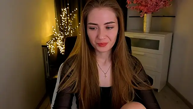 Snapshot of Adelyna_Bird chatting on 15, 2, 2026 Adelyna Bird online show from 15, 2, 2026